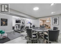 38 CARRIAGE LANE - 31