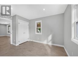 12 JARVIS STREET N - 15