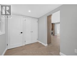 12 JARVIS STREET N - 21