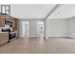 12 JARVIS STREET N - 23