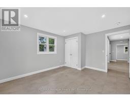 12 JARVIS STREET N - 31