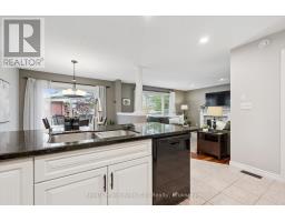17 CARROLL CRESCENT - 16