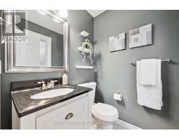 17 CARROLL CRESCENT - 22