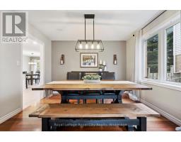 17 CARROLL CRESCENT - 9