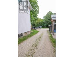 A & B & C - 21 ARTHUR STREET WEST STREET W - 11