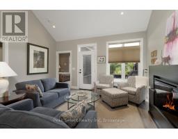 212 ST. MARIA STREET - 12