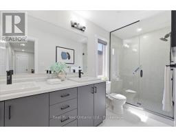 92 MOON CRESCENT - 30