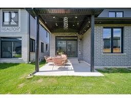 92 MOON CRESCENT - 35