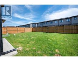 92 MOON CRESCENT - 40