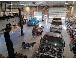 932 BRUCE 86 ROAD - 27