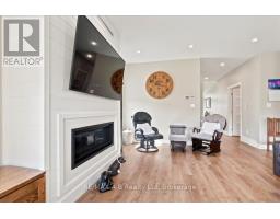 209 ARDEN CRESCENT - 12