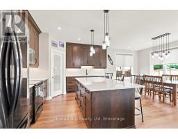 209 ARDEN CRESCENT - 14