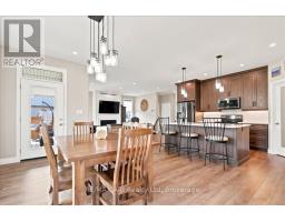 209 ARDEN CRESCENT - 21