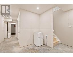 209 ARDEN CRESCENT - 38