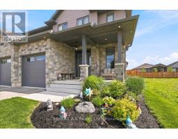 209 ARDEN CRESCENT - 4