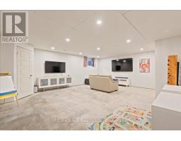 209 ARDEN CRESCENT - 41