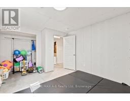 209 ARDEN CRESCENT - 44