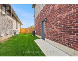 209 ARDEN CRESCENT - 49