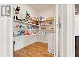 209 ARDEN CRESCENT - 50