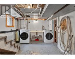 2 HERLAN AVENUE - 33