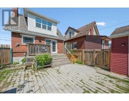 241 VICTORIA ROAD S - 27