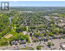 241 VICTORIA ROAD S - 37