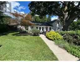 118 ISAAC STREET - 33