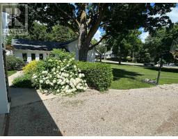 118 ISAAC STREET - 36