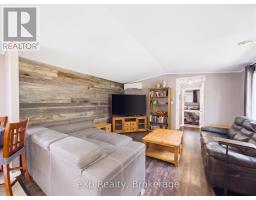 32 MAPLE GROVE VILLAGE ROAD - 6