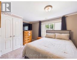 32 MAPLE GROVE VILLAGE ROAD - 9