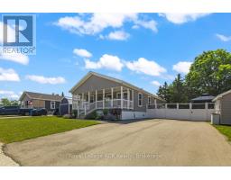 206 SPRUCE DRIVE - 25