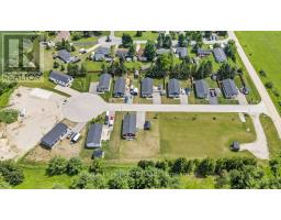 206 SPRUCE DRIVE - 35
