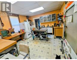 570 10TH STREET - 18