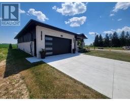 128 ROWE AVENUE - 3