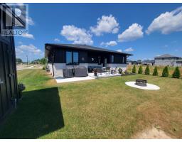 128 ROWE AVENUE - 40