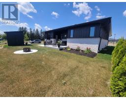 128 ROWE AVENUE - 41