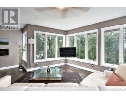 457 2ND AVENUE W - 13