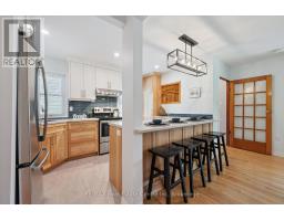 80 MEMORIAL CRESCENT - 1