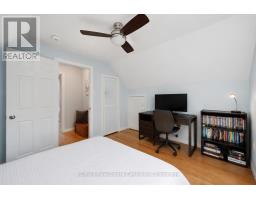 80 MEMORIAL CRESCENT - 14