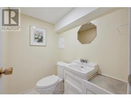 80 MEMORIAL CRESCENT - 18