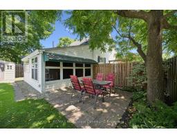 80 MEMORIAL CRESCENT - 19