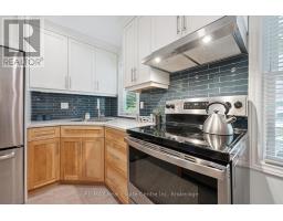 80 MEMORIAL CRESCENT - 6