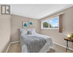 382 HURON ROAD - 20