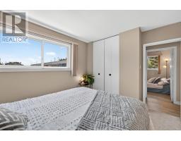 382 HURON ROAD - 21