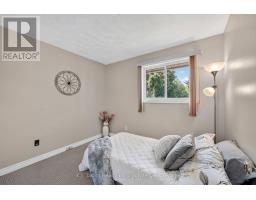 382 HURON ROAD - 22