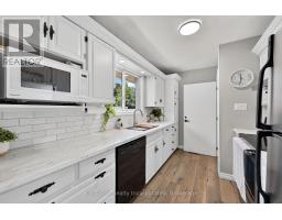 382 HURON ROAD - 25