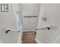 382 HURON ROAD - 28