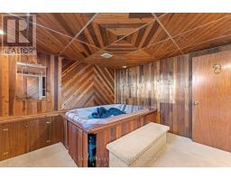 382 HURON ROAD - 32