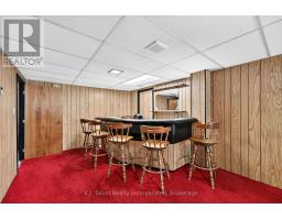 382 HURON ROAD - 34