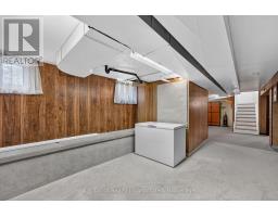 382 HURON ROAD - 39